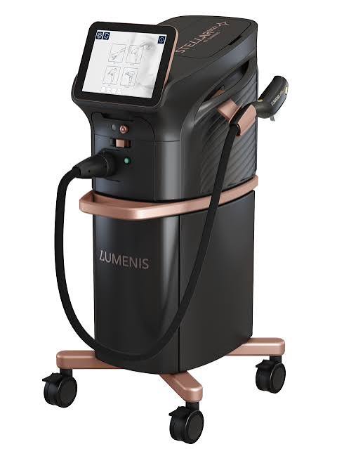 Plateforme médicale Lumenis Stellar M22 utilisée au cabinet pour les soins de la peau